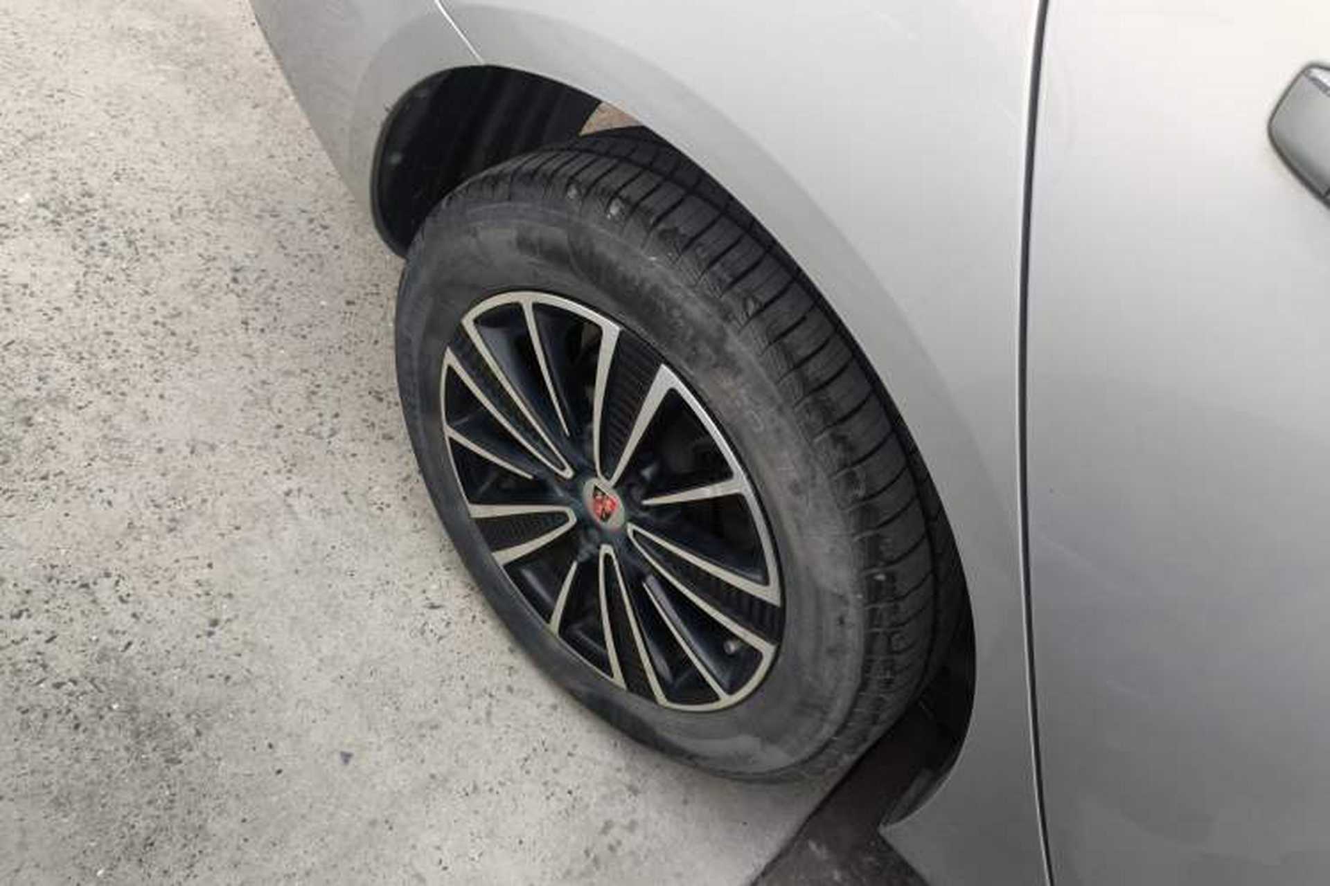 Used Roewe Ei5 2019 Smart Connect Flagship Edition Right Rear Wheel Hub