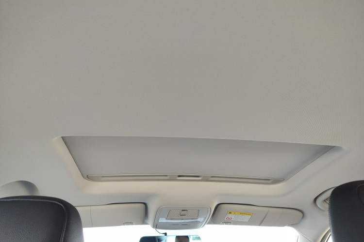 Used Roewe Ei5 2019 Luxury Edition Headliner