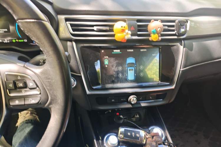 Used Roewe Ei5 2018 Internet Flagship Edition Audio And AC Panel