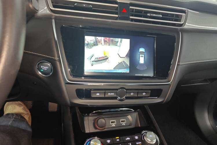 Used Roewe Ei5 2018 Internet Luxury Edition Audio And AC Panel