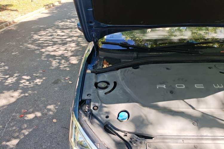Used Roewe Ei5 2018 Internet Flagship Edition Engine Bay Right