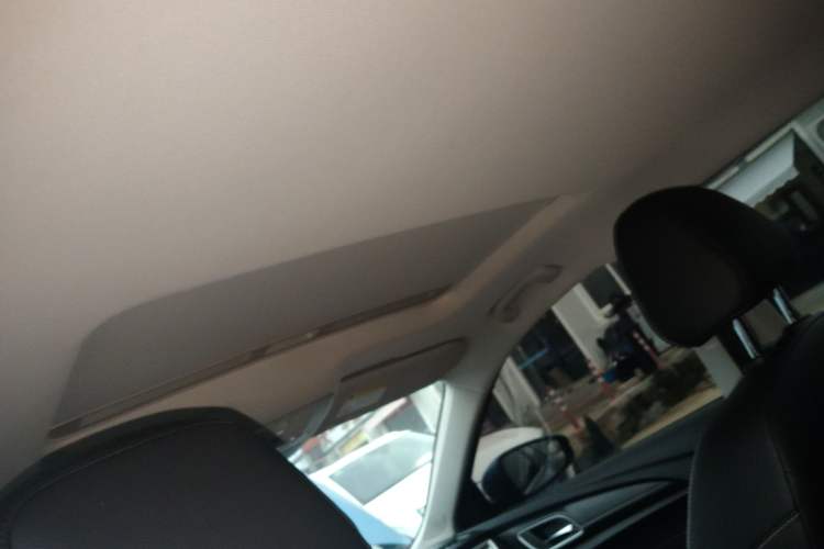 Used Roewe Ei5 2018 Internet Luxury Edition Headliner