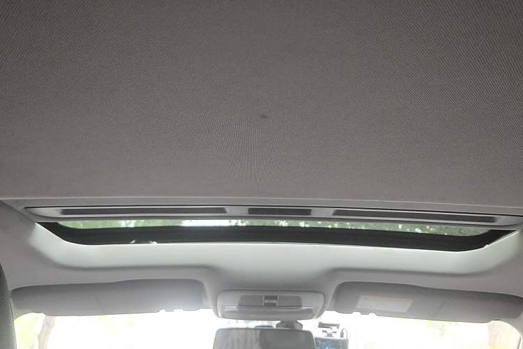 Used Roewe Ei5 2018 Internet Flagship Edition Headliner