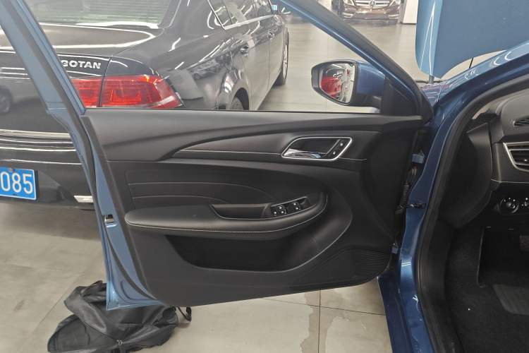 Used Roewe Ei5 2018 Internet Luxury Edition Left Front Door Interior