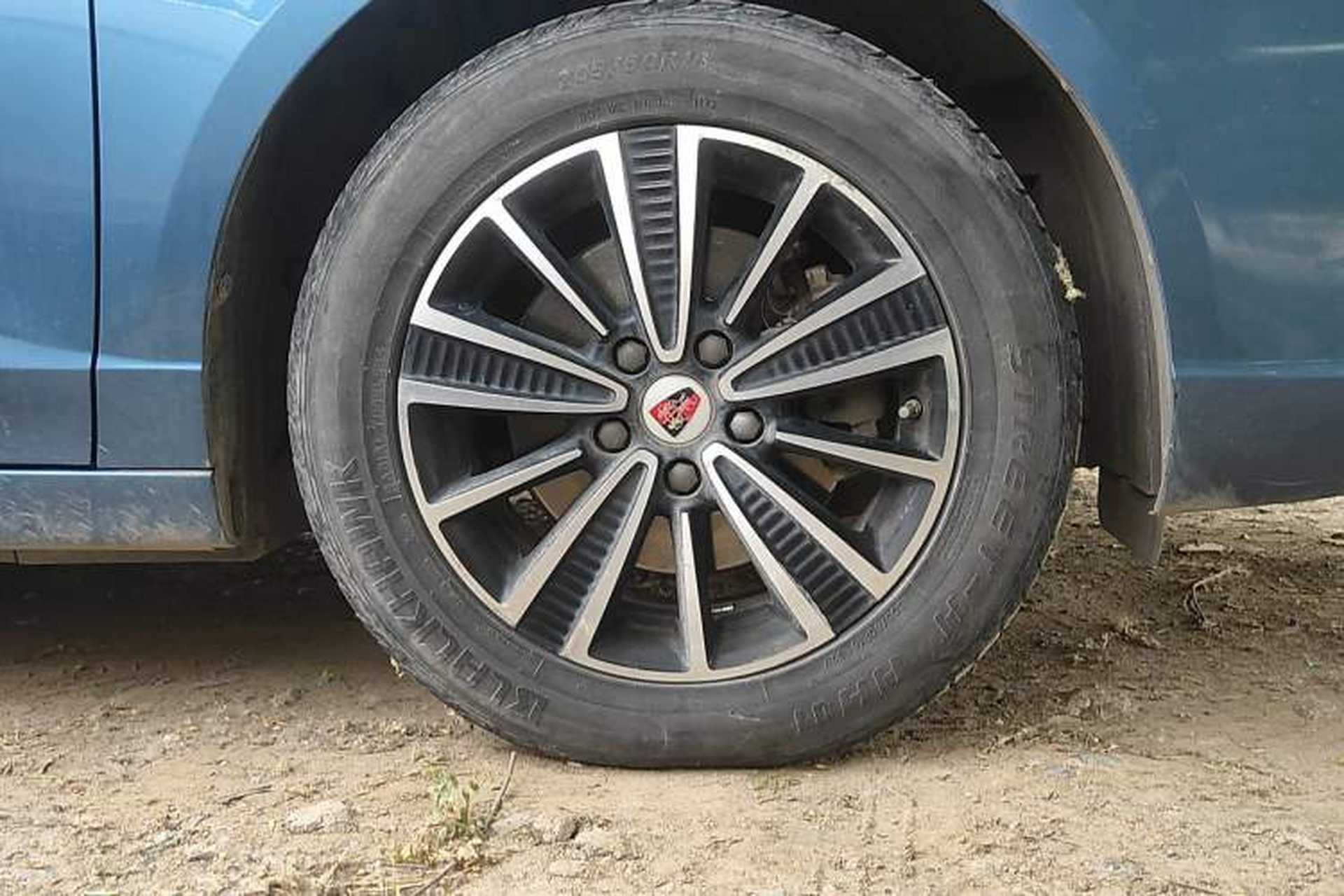 Used Roewe Ei5 2018 Internet Flagship Edition Right Front Wheel Hub
