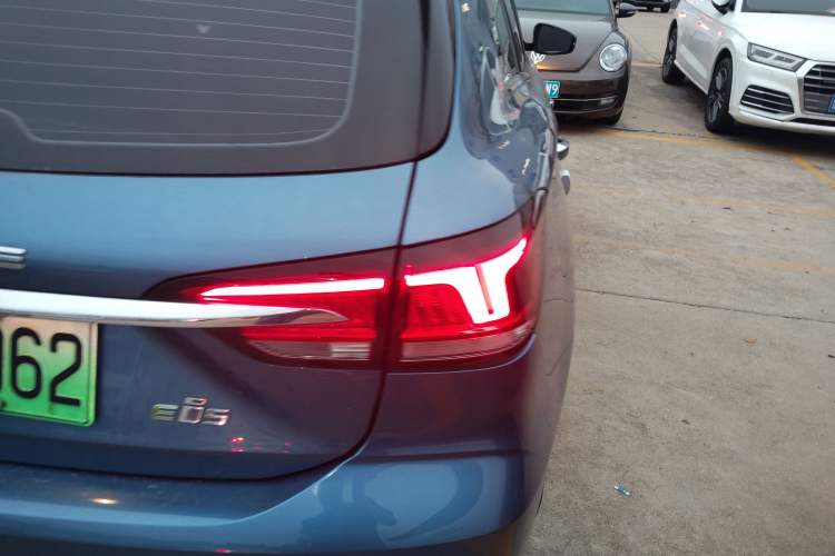 Used Roewe Ei5 2018 Internet Luxury Edition Right Rear Taillight