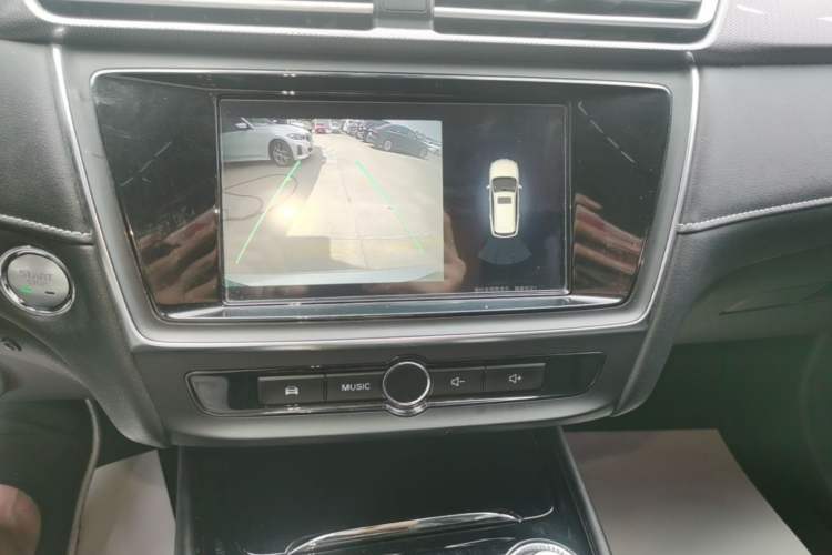 Used Roewe Ei5 2018 Internet Luxury Edition Audio And AC Panel