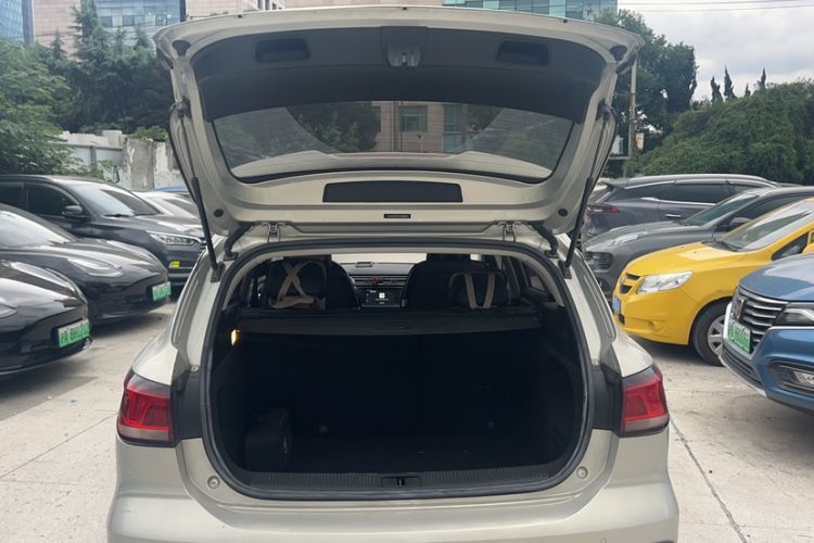 Used Roewe Ei5 2018 Internet Flagship Edition Exterior 8