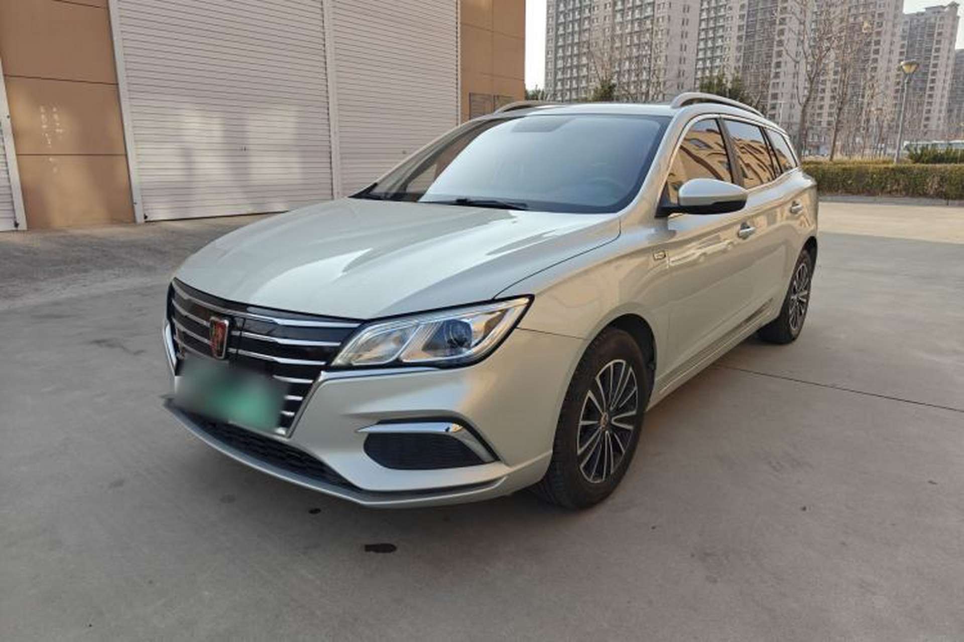 Used Roewe Ei5 2018 Internet Flagship Edition Front Left 45 Deg