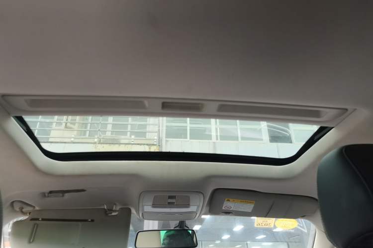 Used Roewe Ei5 2018 Internet Luxury Edition Headliner