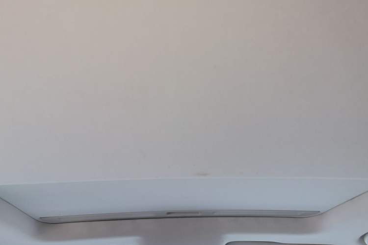 Used Roewe Ei5 2018 Internet Flagship Edition Headliner