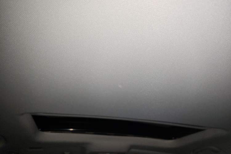 Used Roewe Ei5 2018 Internet Luxury Edition Headliner
