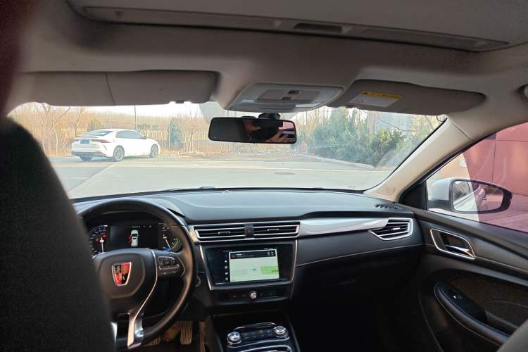 Used Roewe Ei5 2018 Internet Flagship Edition Headliner