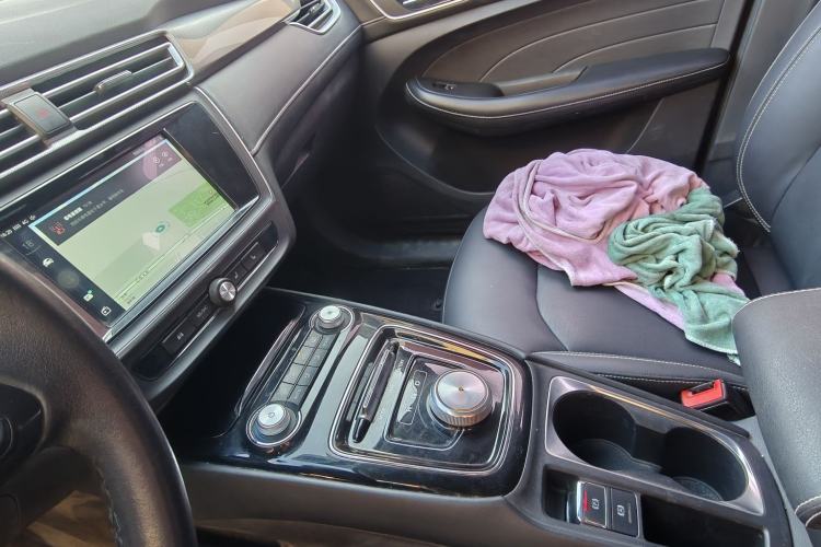 Used Roewe Ei5 2018 Internet Flagship Edition Interior 1