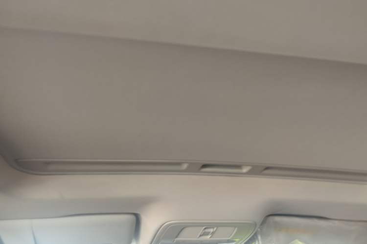 Used Roewe Ei5 2018 Internet Flagship Edition Interior 6