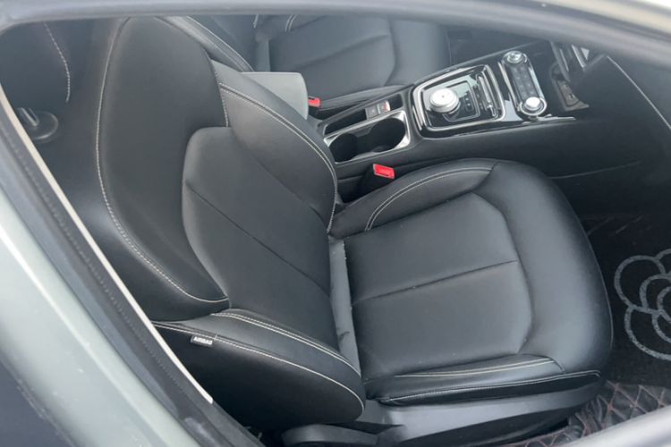 Used Roewe Ei5 2018 Internet Flagship Edition Right Front Seat