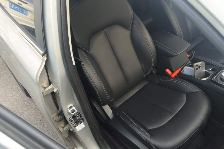 Used Roewe Ei5 2018 Internet Luxury Edition Right Front Seat