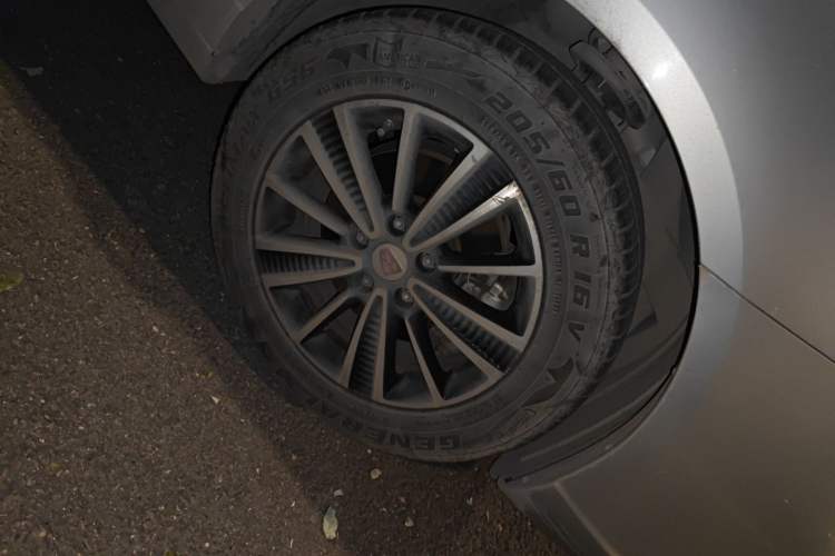 Used Roewe Ei5 2018 Internet Luxury Edition Right Front Wheel Hub