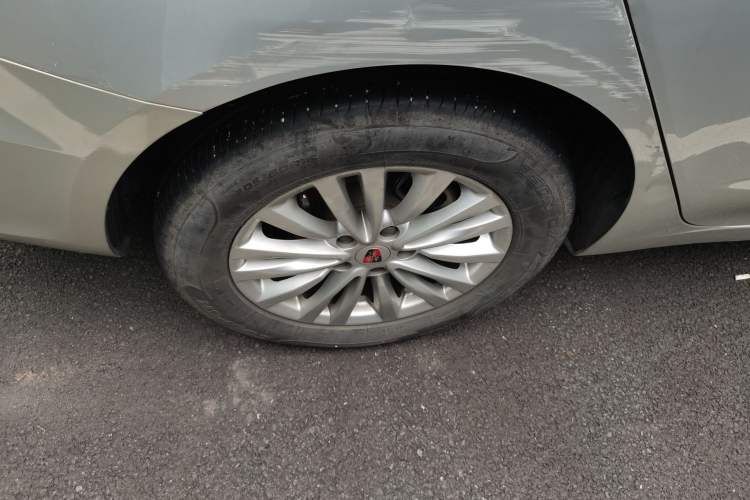 Used Roewe Ei5 2018 Internet Luxury Edition Right Rear Wheel Hub