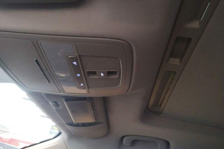 Used Roewe Ei5 2018 Internet Flagship Edition Headliner