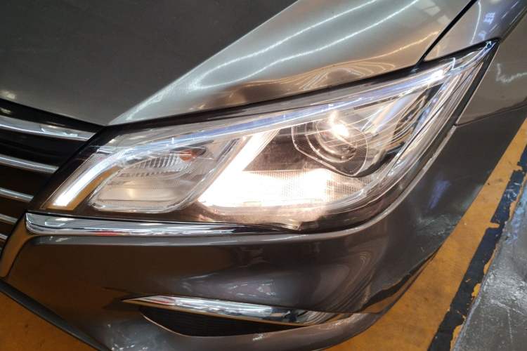 Used Roewe Ei5 2018 Internet Flagship Edition Left Front Headlight