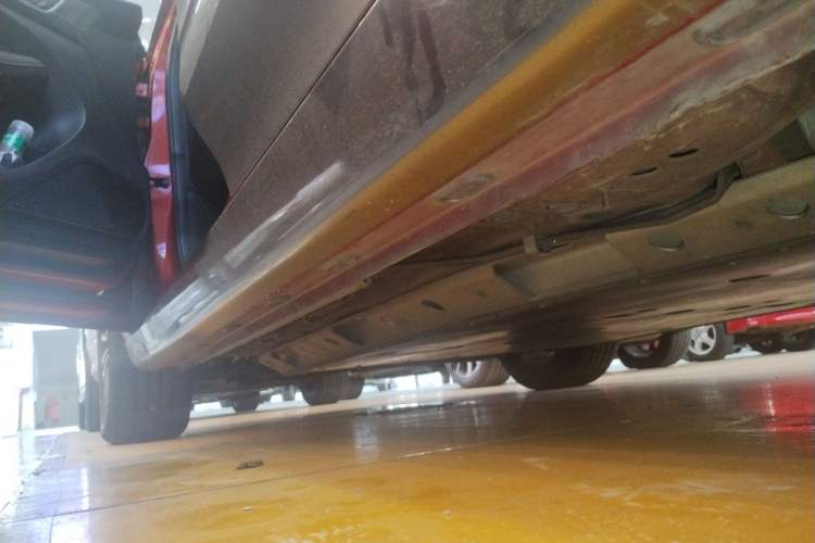 Used Roewe Ei5 2018 Internet Flagship Edition Left Side Sill