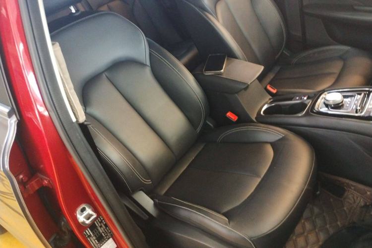 Used Roewe Ei5 2018 Internet Flagship Edition Right Front Seat