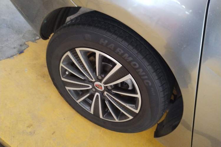Used Roewe Ei5 2018 Internet Flagship Edition Right Rear Wheel Hub