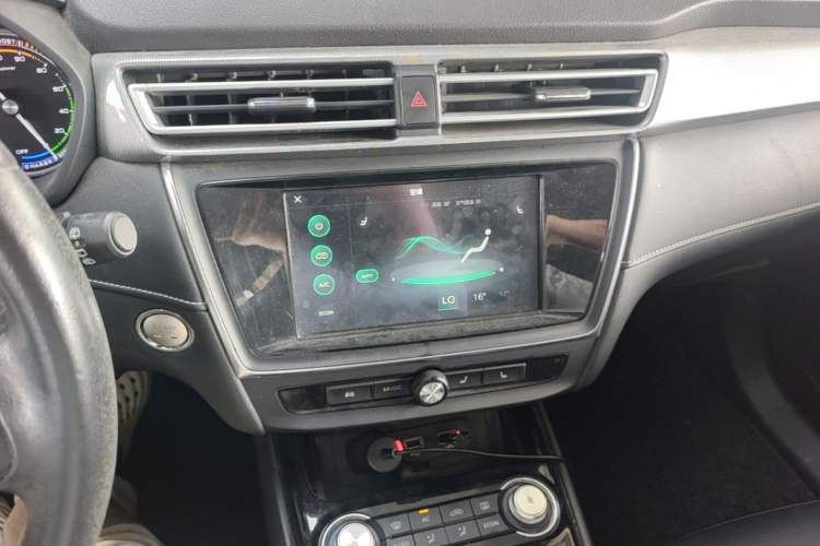 Used Roewe Ei5 2018 Internet Flagship Edition Audio And AC Panel