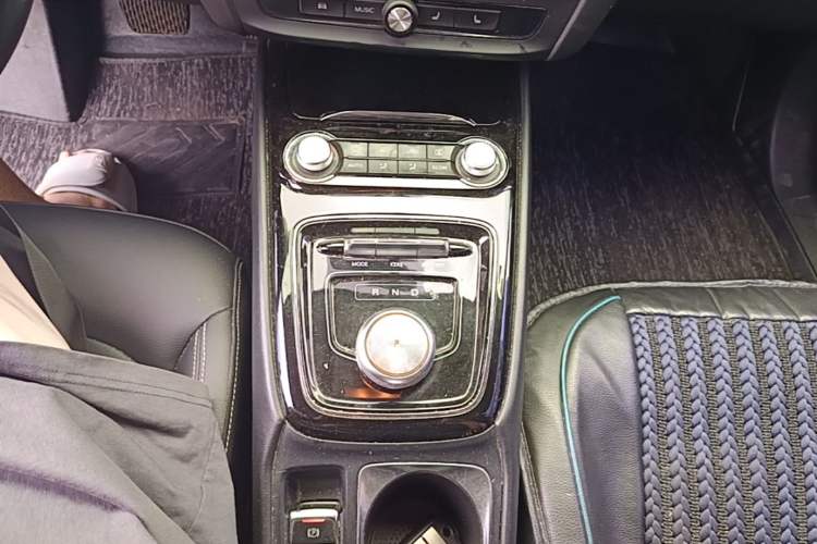 Used Roewe Ei5 2018 Internet Flagship Edition Gear Lever