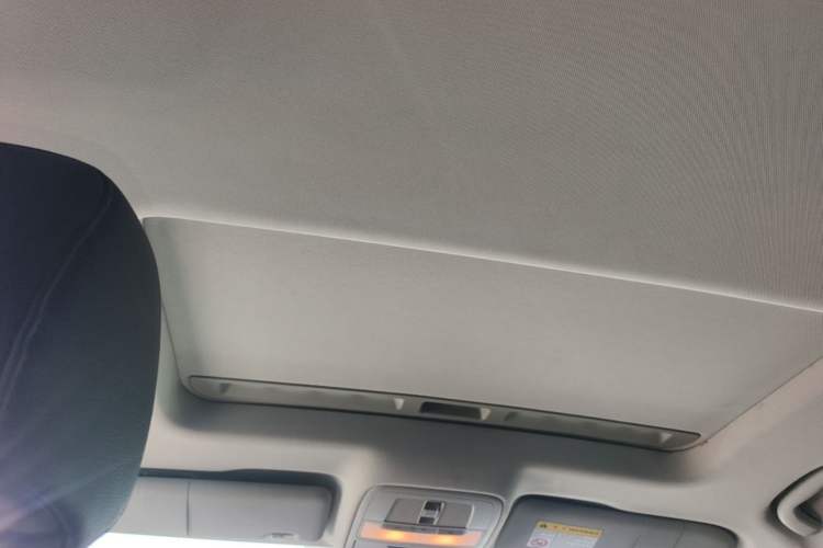 Used Roewe Ei5 2018 Internet Flagship Edition Headliner
