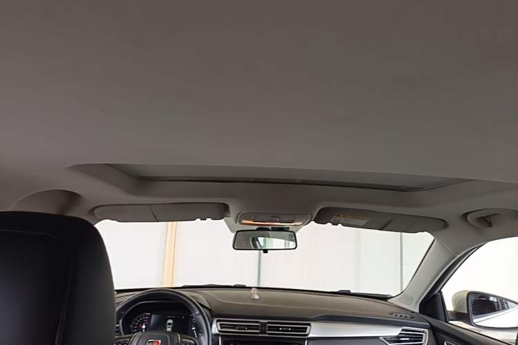 Used Roewe Ei5 2018 Internet Flagship Edition Headliner