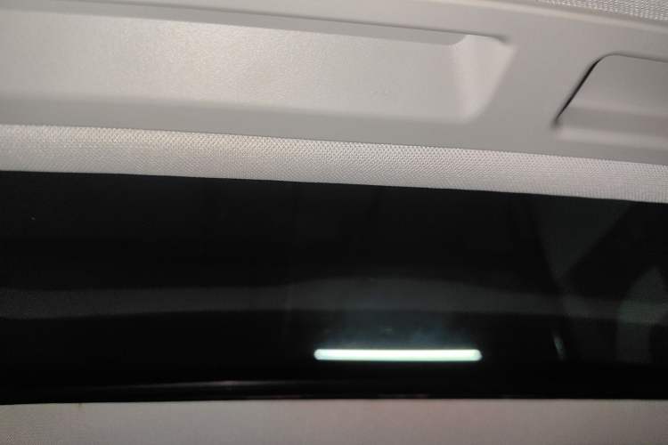 Used Roewe Ei5 2018 Internet Luxury Edition Headliner