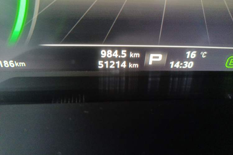 Used Roewe Ei5 2018 Internet Luxury Edition Odometer Close Up