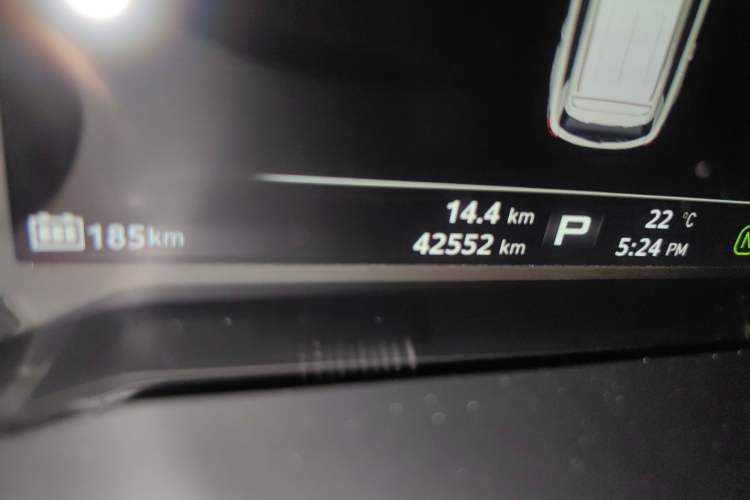 Used Roewe Ei5 2018 Internet Luxury Edition Odometer Close Up