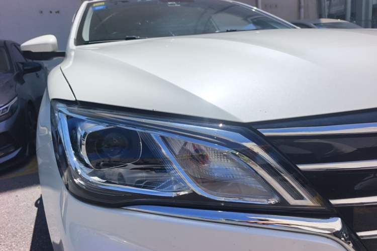 Used Roewe Ei5 2018 Internet Flagship Edition Right Front Headlight