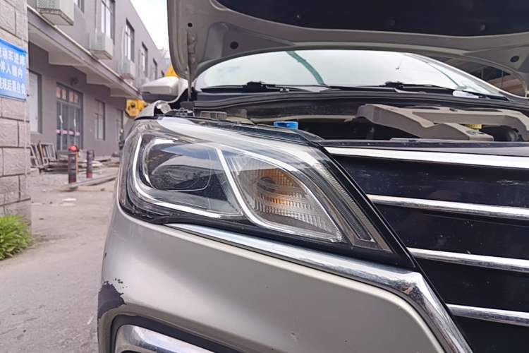 Used Roewe Ei5 2018 Internet Flagship Edition Right Front Headlight