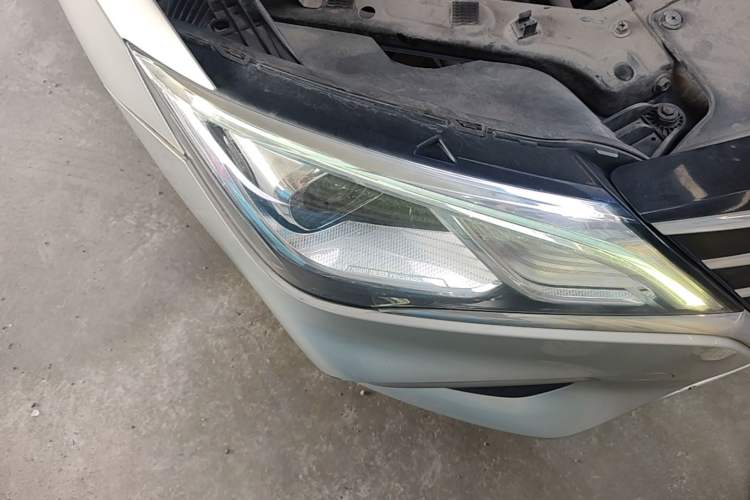 Used Roewe Ei5 2018 Internet Flagship Edition Right Front Headlight