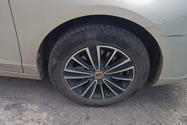 Used Roewe Ei5 2018 Internet Flagship Edition Right Front Wheel Hub