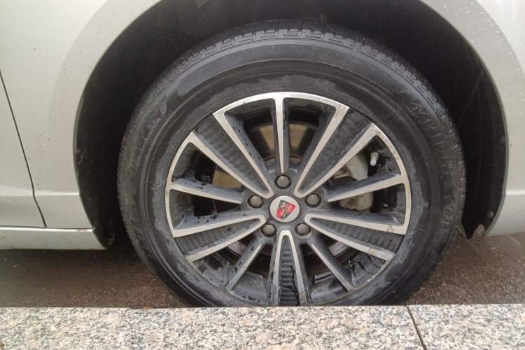 Used Roewe Ei5 2018 Internet Luxury Edition Right Front Wheel Hub