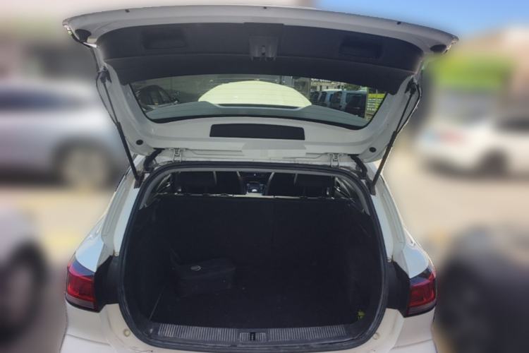 Used Roewe Ei5 2018 Internet Flagship Edition Trunk
