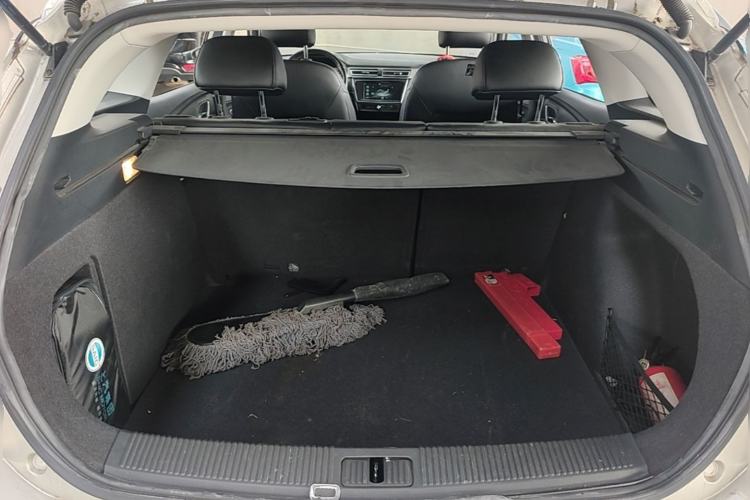 Used Roewe Ei5 2018 Internet Flagship Edition Trunk