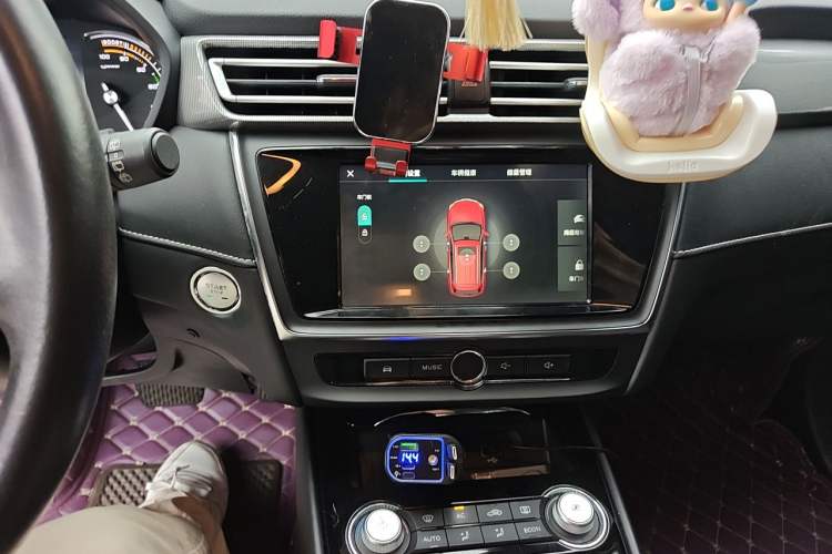 Used Roewe Ei5 2018 Internet Luxury Edition Audio And AC Panel