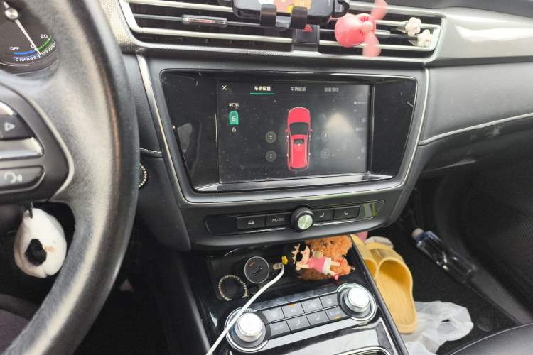 Used Roewe Ei5 2018 Internet Luxury Edition Audio And AC Panel