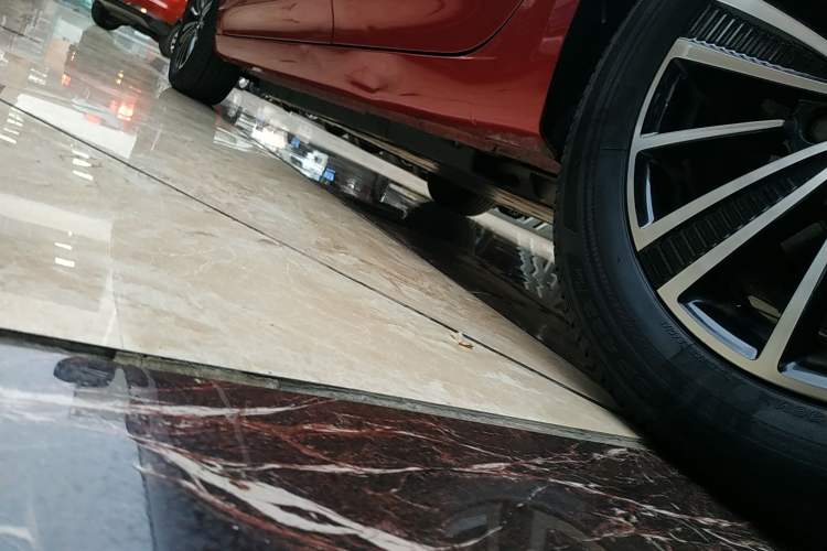 Used Roewe Ei5 2018 Internet Flagship Edition Left Side Sill
