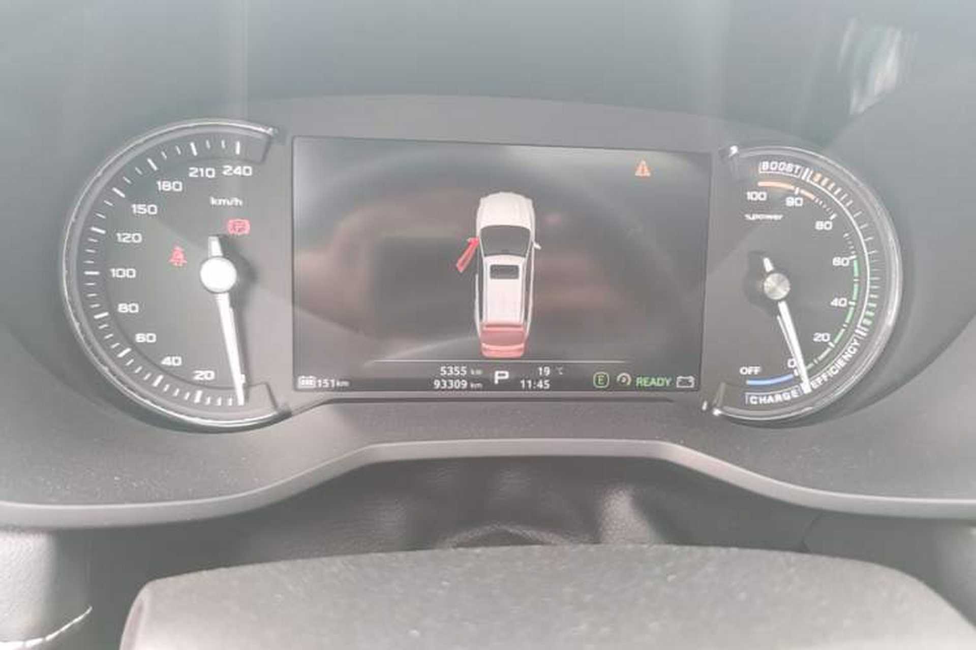 Used Roewe Ei5 2018 Internet Flagship Edition Odometer Close Up