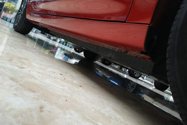 Used Roewe Ei5 2018 Internet Flagship Edition Right Side Sill