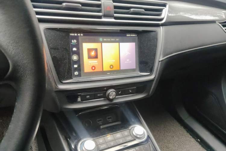 Used Roewe Ei5 2018 Internet Flagship Edition Audio And AC Panel