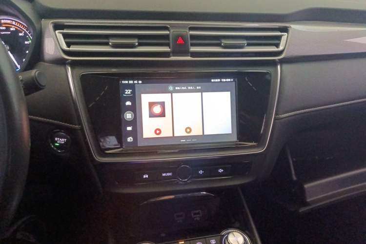 Used Roewe Ei5 2018 Internet Luxury Edition Audio And AC Panel