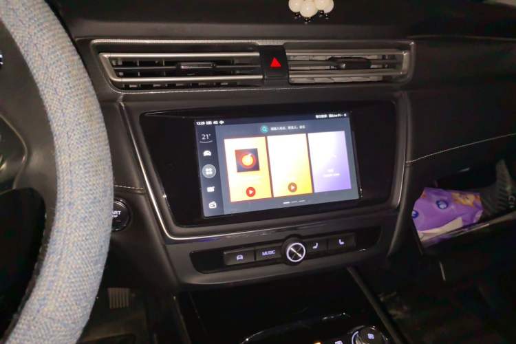 Used Roewe Ei5 2018 Internet Flagship Edition Audio And AC Panel